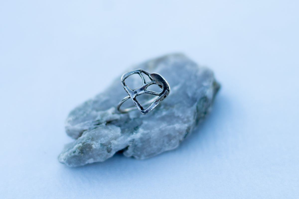 Anillo Corazón fundido