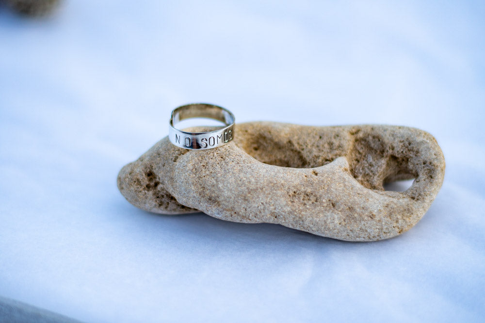 Anillo No Somos Amigas